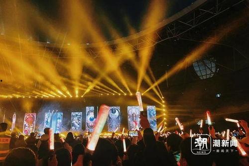 莲花楼演唱会爆料视频播放,现场燃情,粉丝尖叫连连 第2张 莲花楼演唱会爆料视频播放,现场燃情,粉丝尖叫连连 第2张